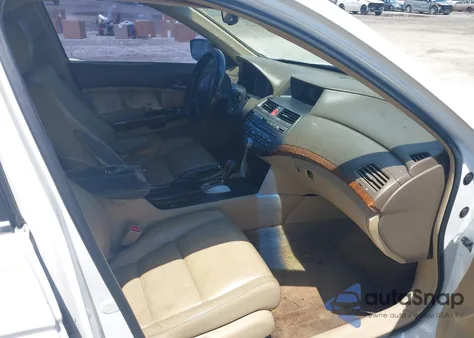 2008 Honda Accord 2.4 Ex-L from USA, damaged, VIN 1HGCP26888A032526